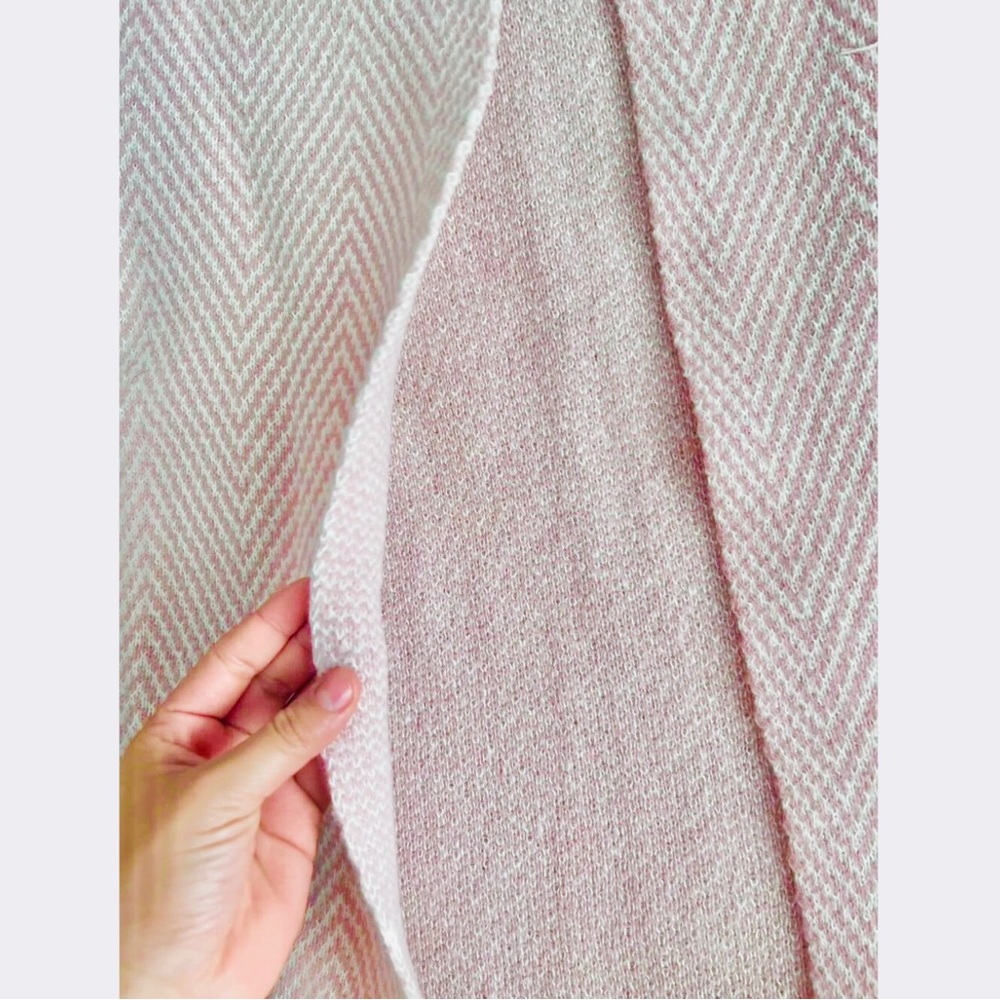 Knit Chevron Open Cardigan Bishop Sleeves Hip Length Pink & White - Picture 9 of 10